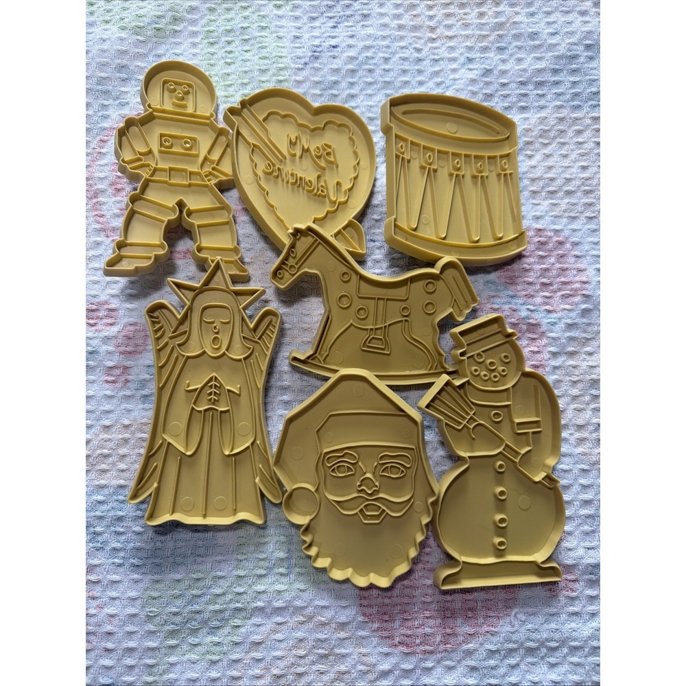 Stanley Home Products Vintage Cookie Cutter Christmas Holidays Lot 7 Yellow